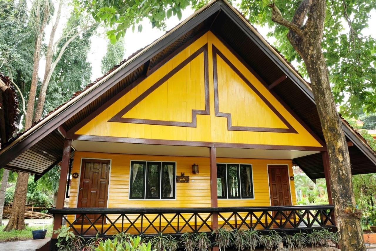 Hotel Siblanburi Resort Mae Hong Son Exterior foto